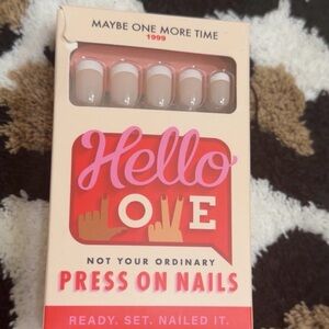 Hello Love Press On Nails - Nude classic French